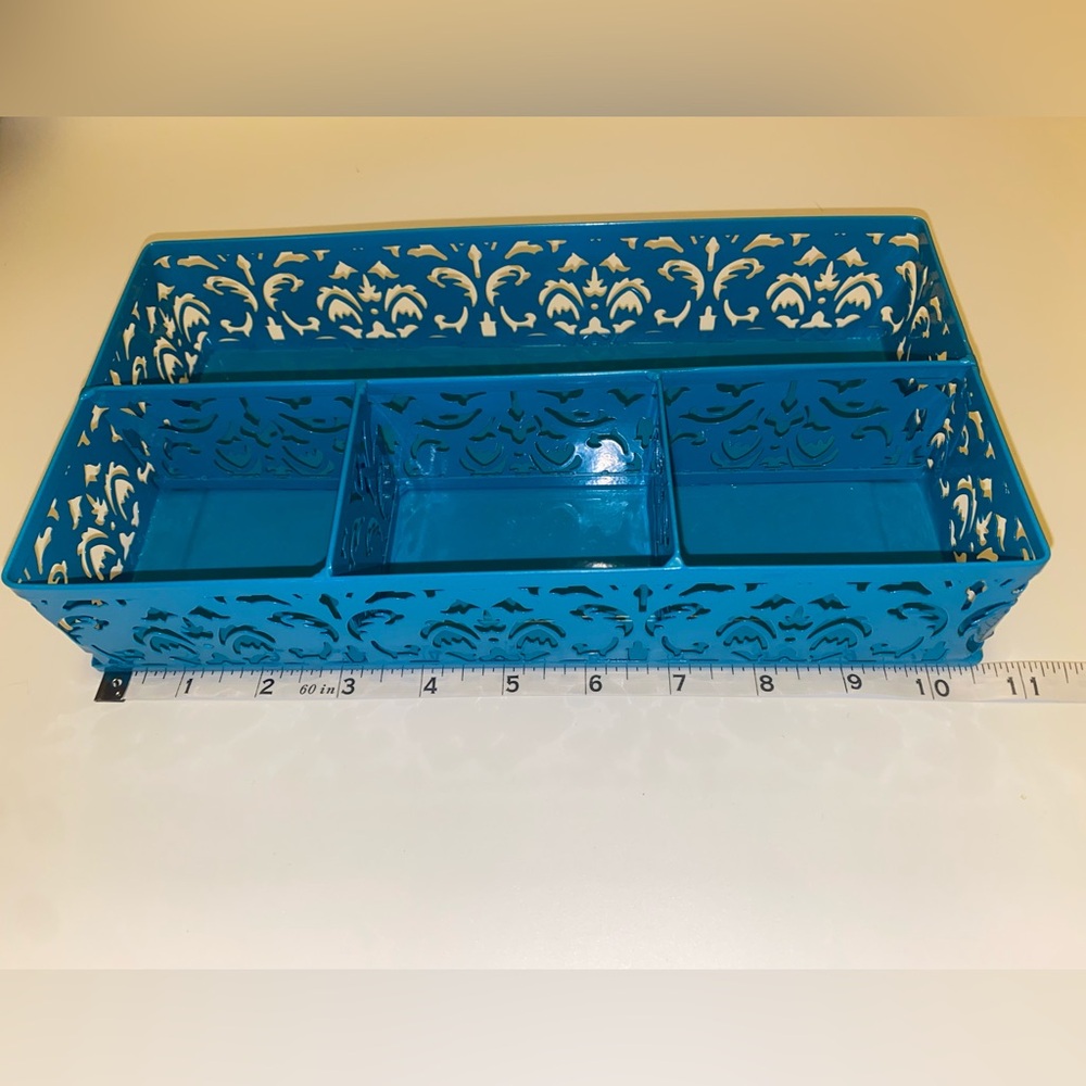 Fun Teal Deak Organizer Tray